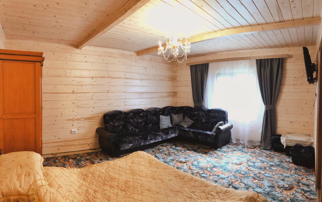 Hotel Вершина Карпат Krasnik Esterno foto