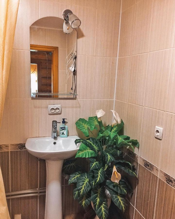 Hotel Вершина Карпат Krasnik Esterno foto